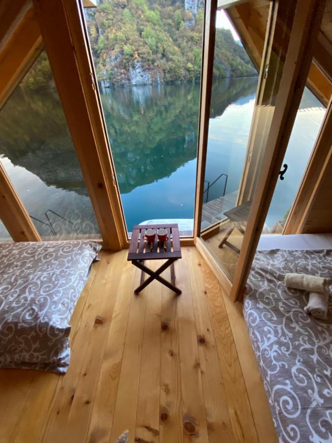 Ferienwohnung Floating House Perucac Exterior foto